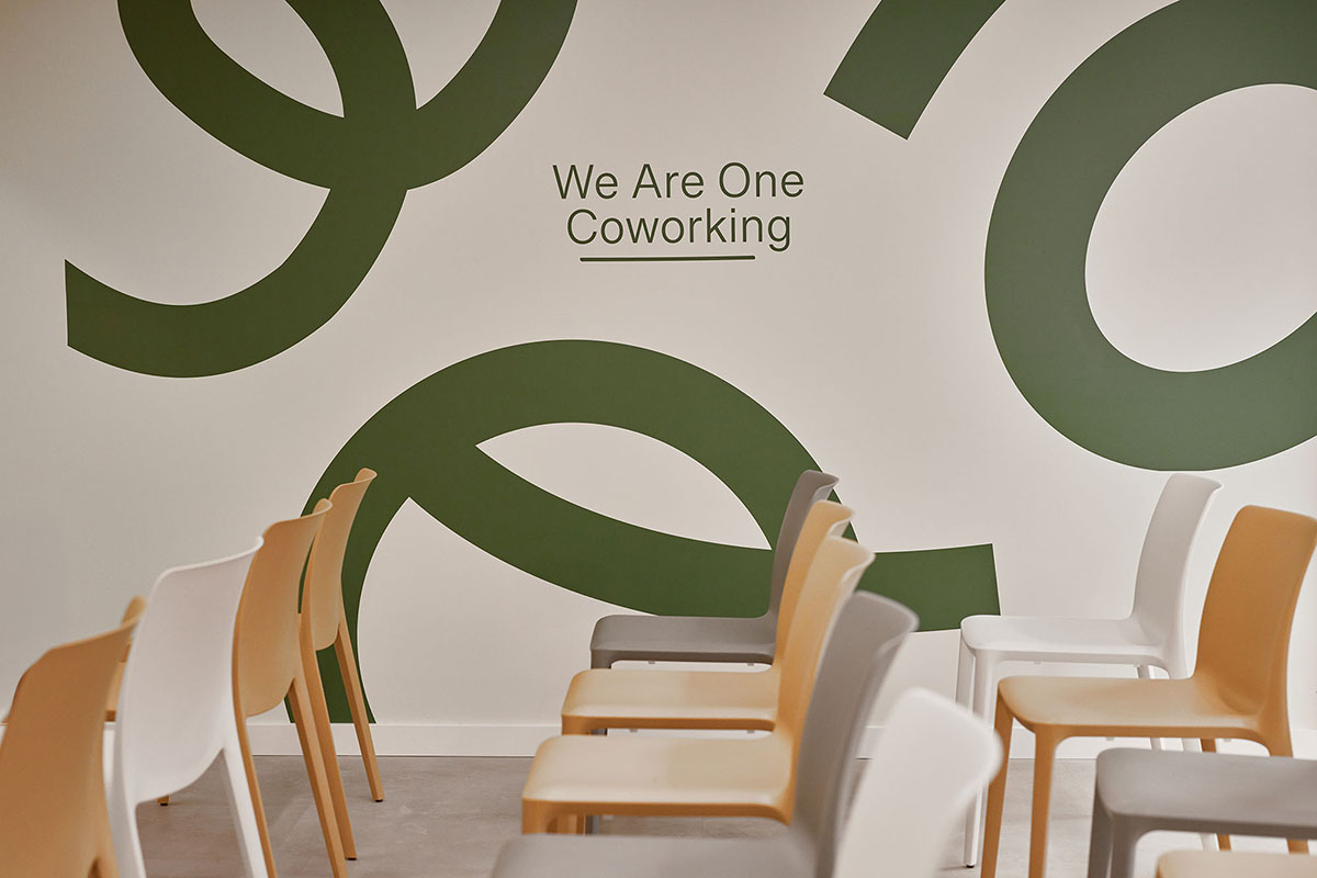 Estudio de Video Podcast - Set profesional con iluminación y cámaras 4K